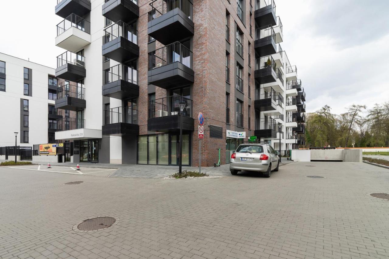 Movie Jacuzzi Apartment At The Main Station By Noclegi Renters Krakov Exteriér fotografie