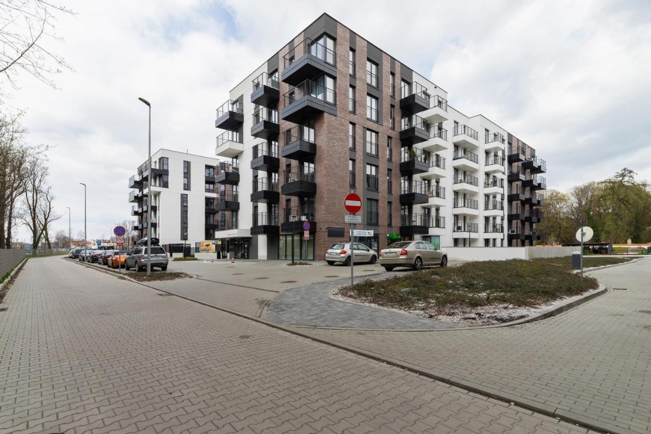 Movie Jacuzzi Apartment At The Main Station By Noclegi Renters Krakov Exteriér fotografie