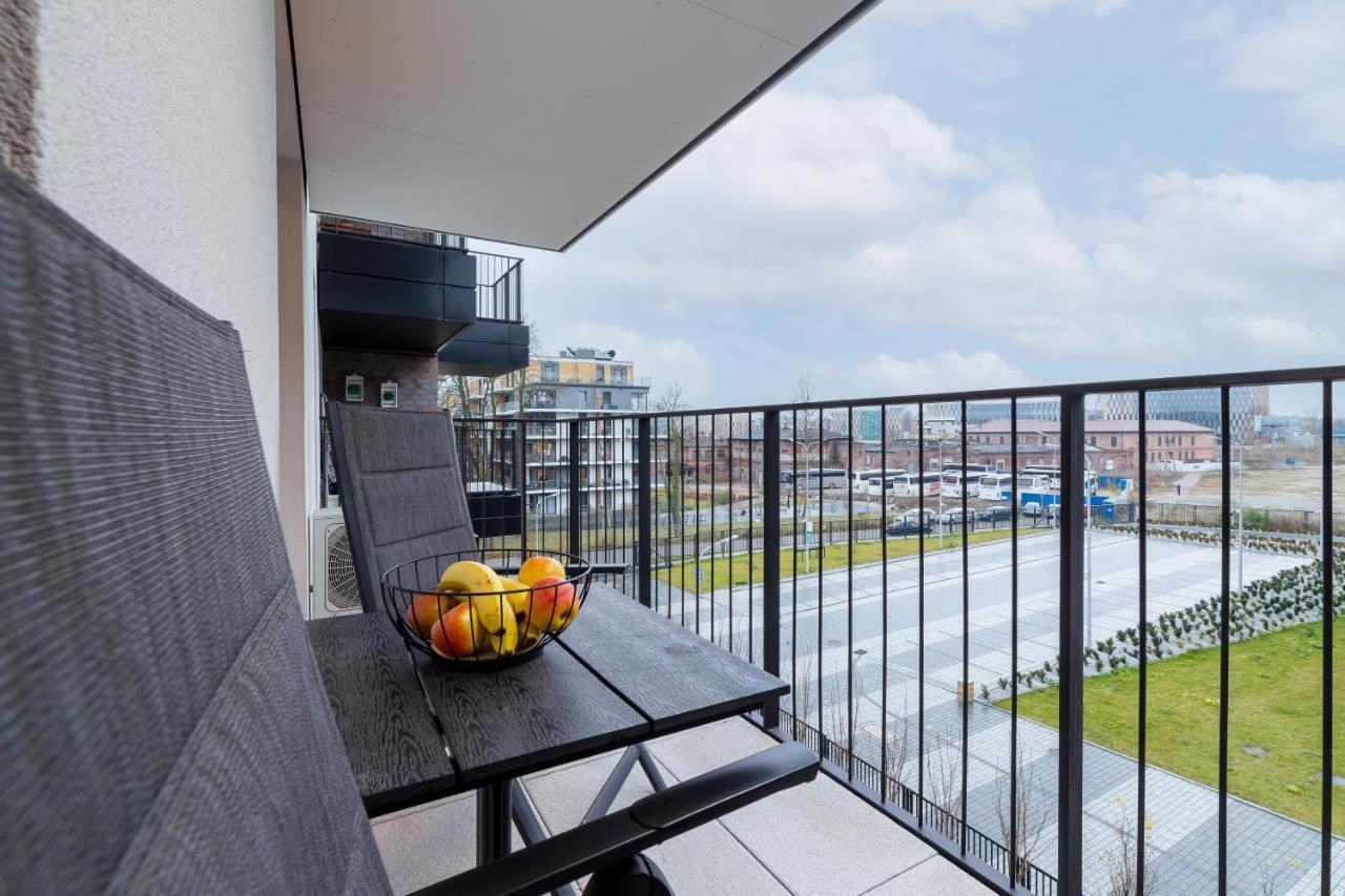 Movie Jacuzzi Apartment At The Main Station By Noclegi Renters Krakov Exteriér fotografie
