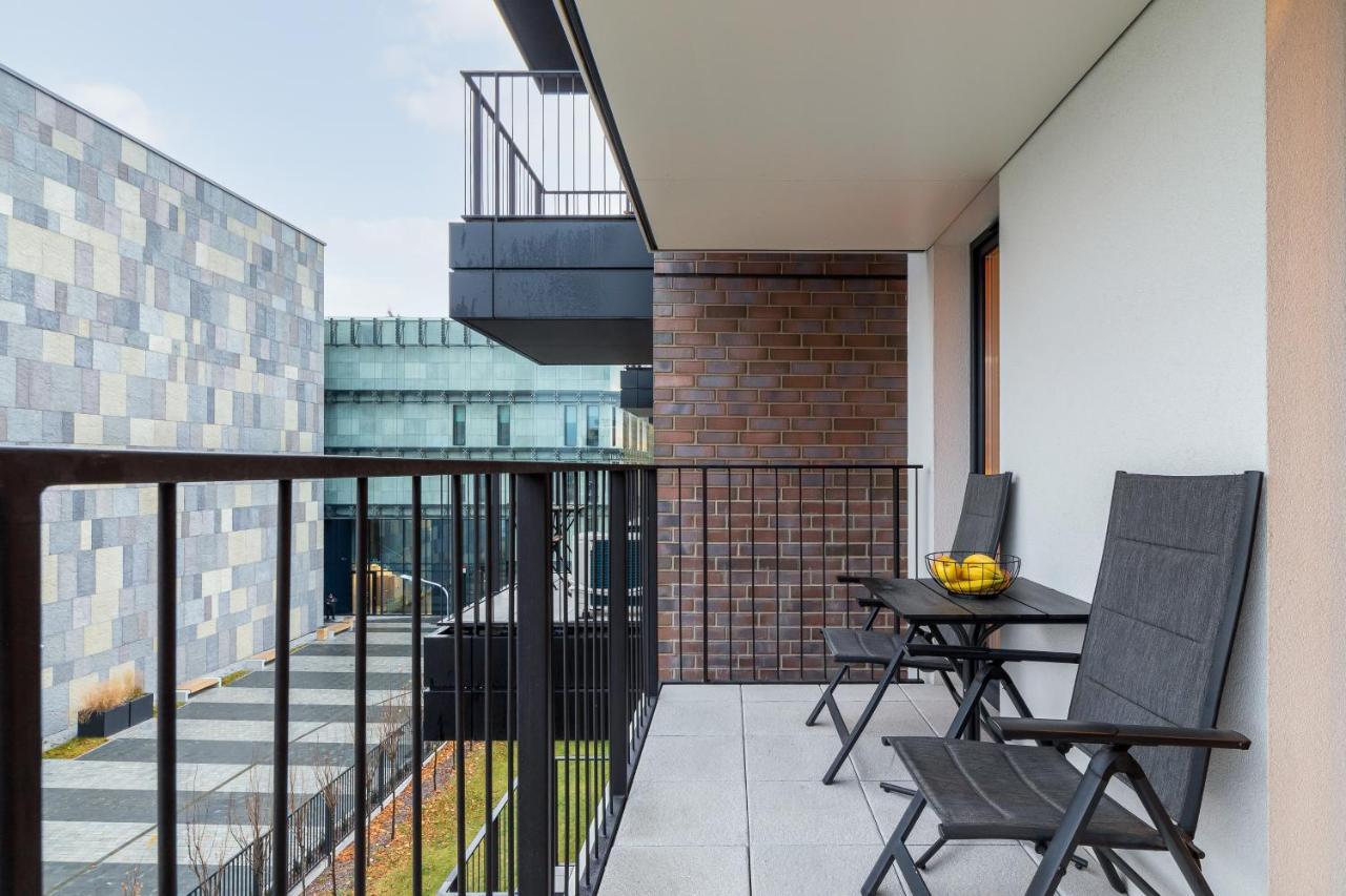 Movie Jacuzzi Apartment At The Main Station By Noclegi Renters Krakov Exteriér fotografie